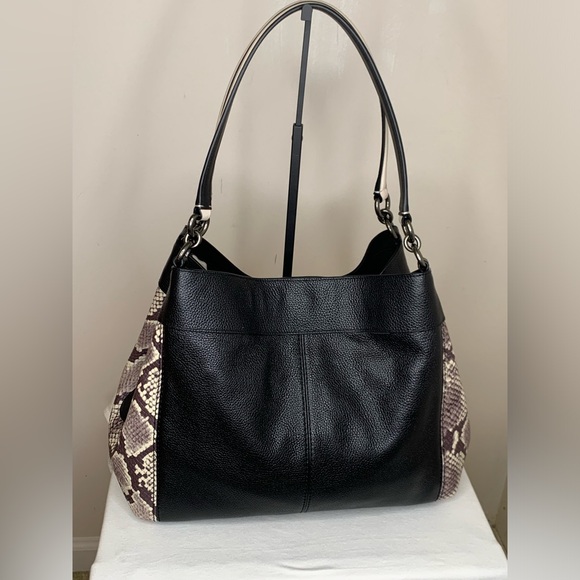 AUTHENTIC COACH LEXY W/ SNAKE EMBOSSED - Picture 14 of 14